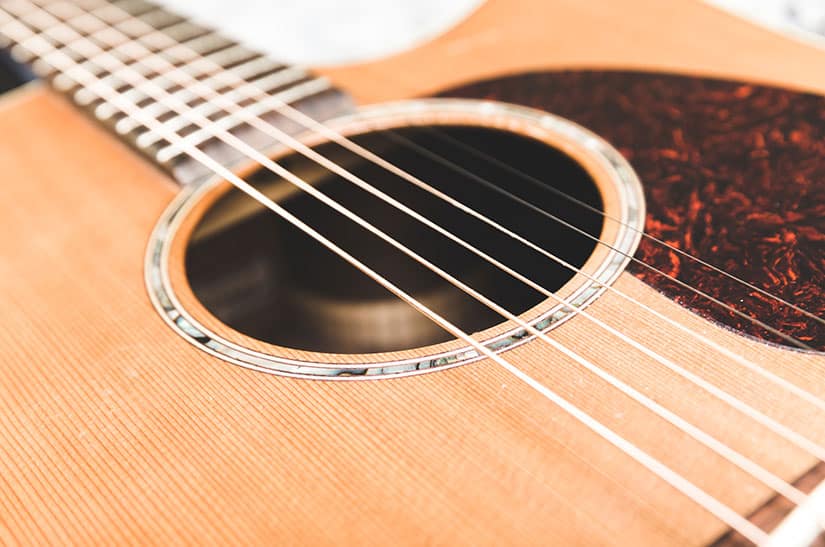 Gitarren aus Zedernholz – für einen besonders guten Klang
